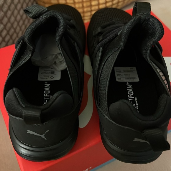 BRAND NEW PUMA kids sneakers, size 10C in black - Picture 3 of 4